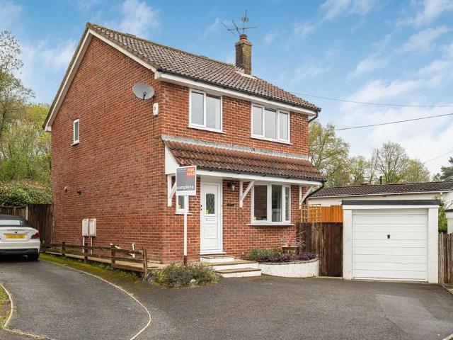 3 bedroom detached house for sale