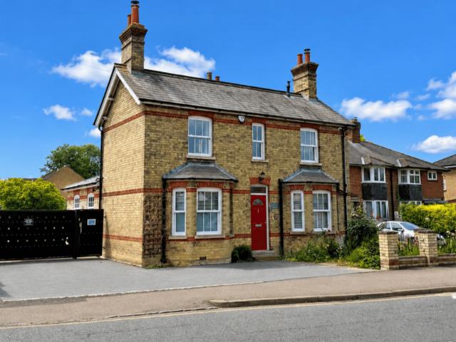 3 bedroom detached house for sale