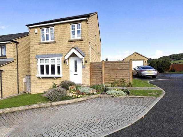 3 bedroom detached house for sale