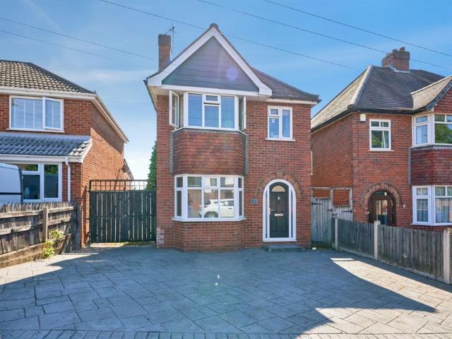 3 bedroom detached house for sale