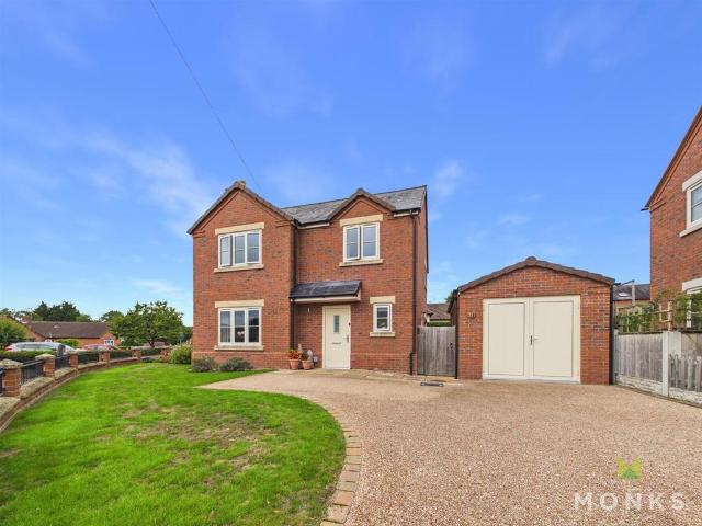 3 bedroom detached house for sale