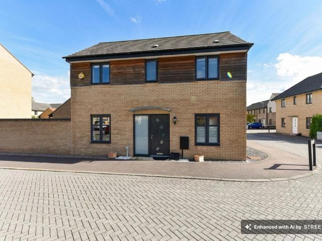 3 bedroom detached house for sale