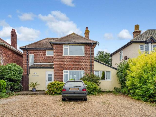 3 bedroom detached house for sale