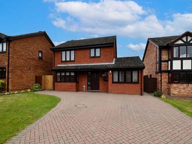 3 bedroom detached house for sale