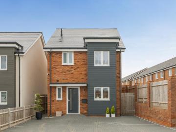 3 bedroom detached house for sale