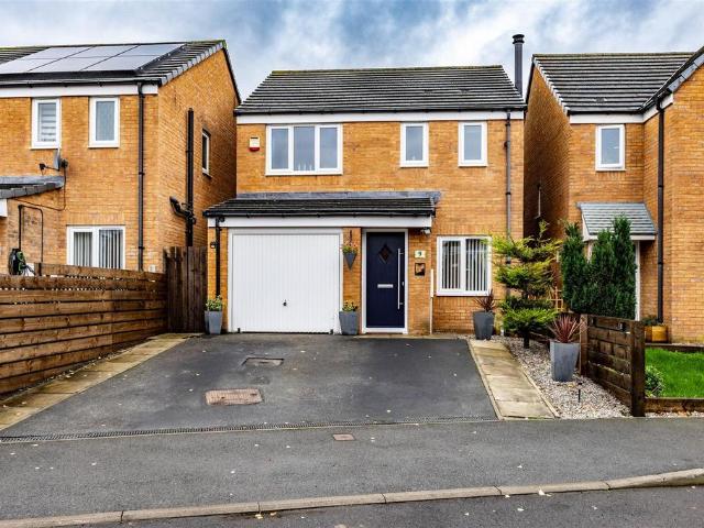 3 bedroom detached house for sale