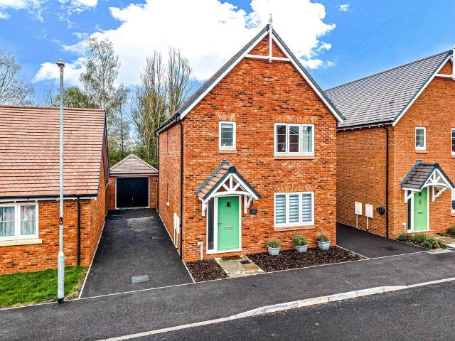 3 bedroom detached house for sale