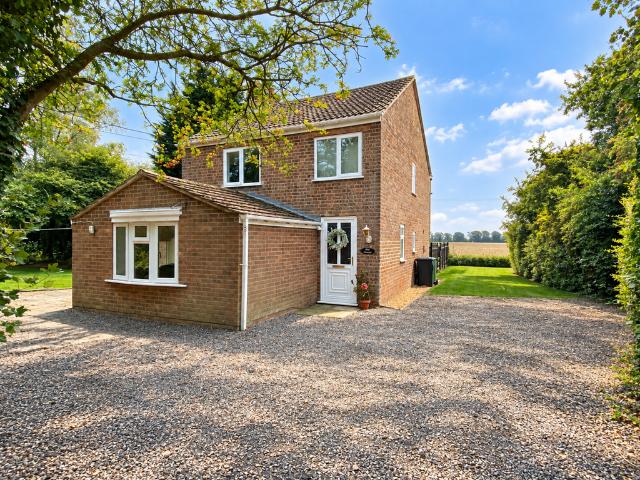 3 bedroom detached house for sale