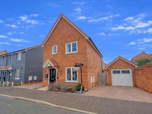 3 bedroom detached house for sale