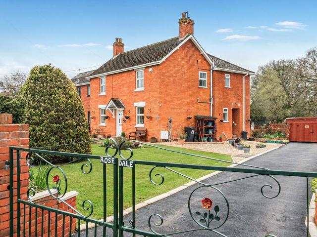 3 bedroom detached house for sale