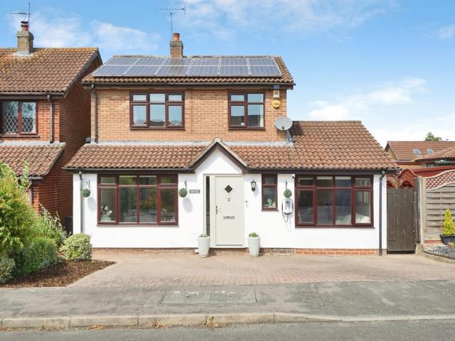 3 bedroom detached house for sale