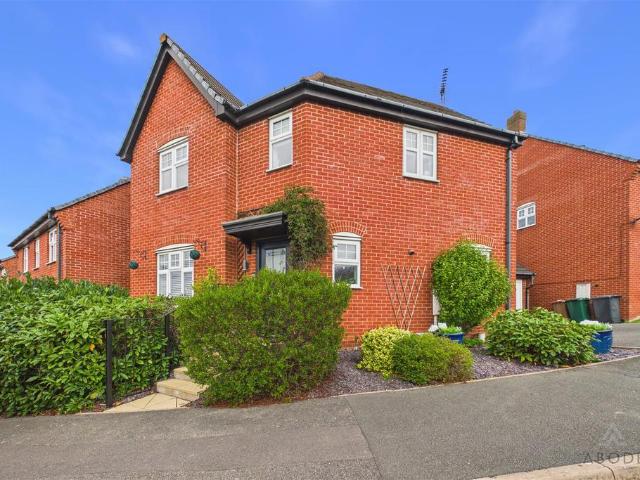 3 bedroom detached house for sale