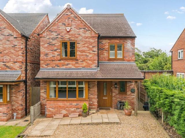 3 bedroom detached house for sale