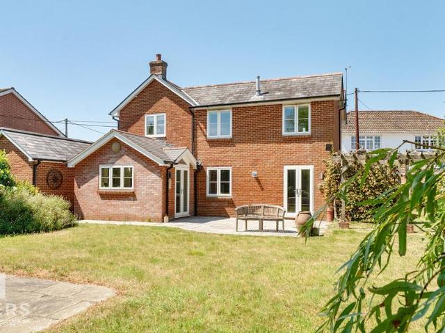 3 bedroom detached house for sale