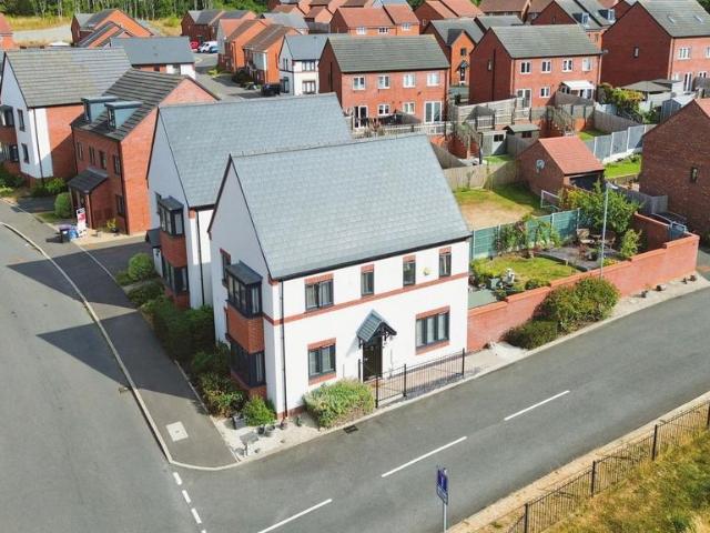 3 bedroom detached house for sale