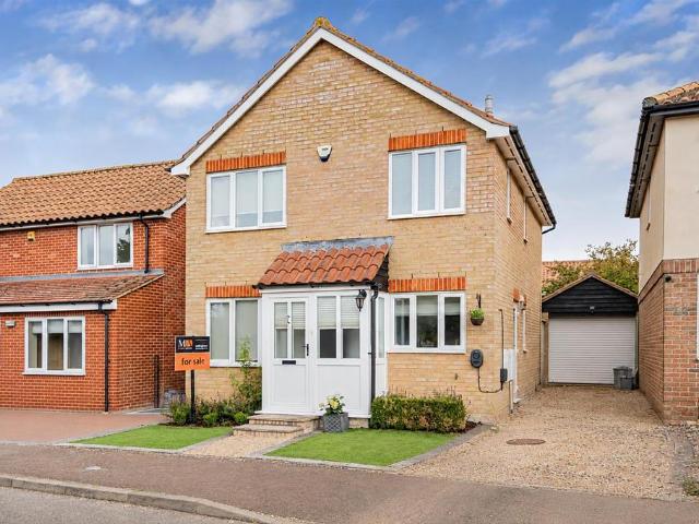 3 bedroom detached house for sale