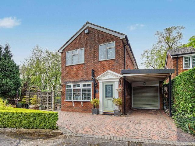 3 bedroom detached house for sale
