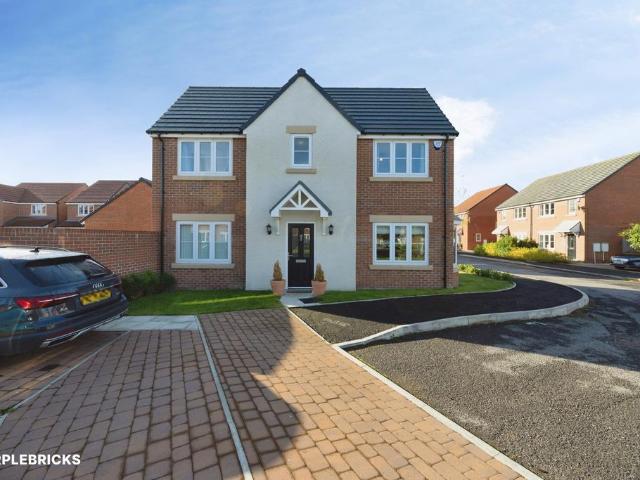 3 bedroom detached house for sale