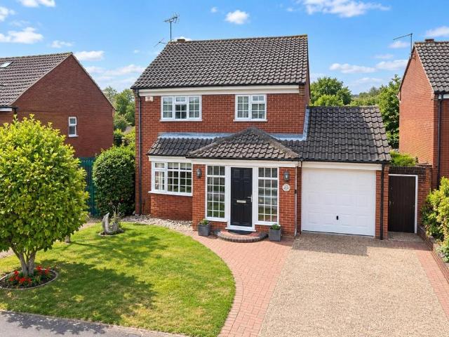 3 bedroom detached house for sale