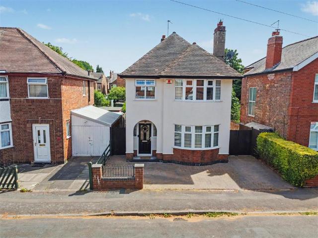 3 bedroom detached house for sale