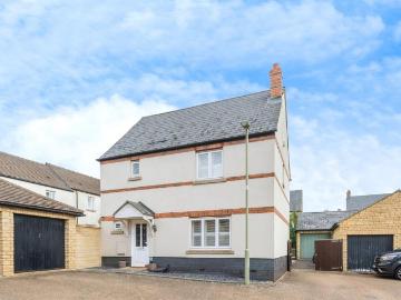 House for sale in Carterton - Garden
