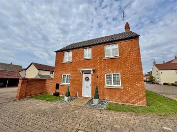 3 bedroom detached house for sale