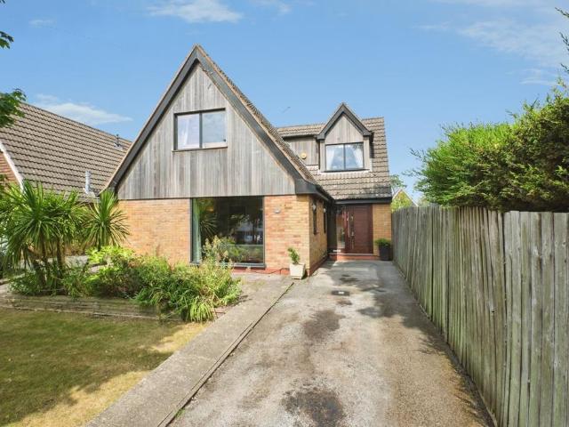 3 bedroom detached house for sale