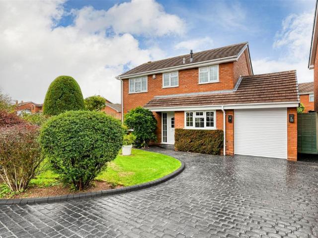 3 bedroom detached house for sale