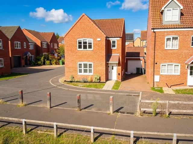 3 bedroom detached house for sale