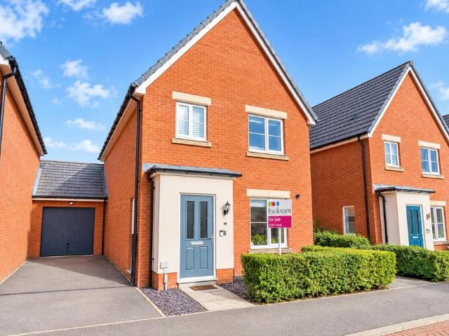 3 bedroom detached house for sale