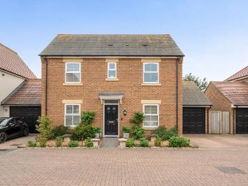 3 bedroom detached house for sale