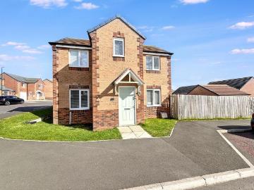 3 bedroom detached house for sale