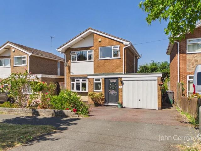 3 bedroom detached house for sale