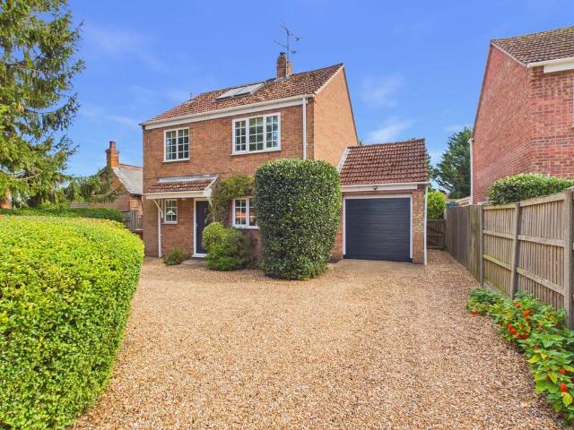 3 bedroom detached house for sale
