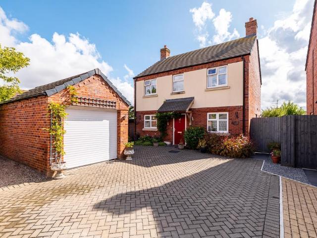 3 bedroom detached house for sale