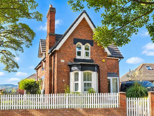 3 bedroom detached house for sale