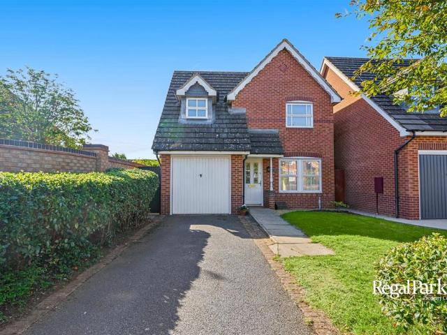 3 bedroom detached house for sale