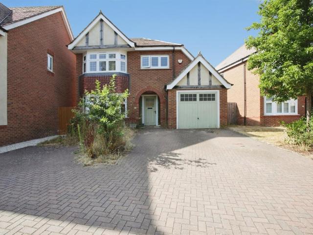 3 bedroom detached house for sale