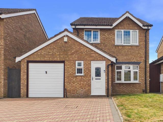 3 bedroom detached house for sale