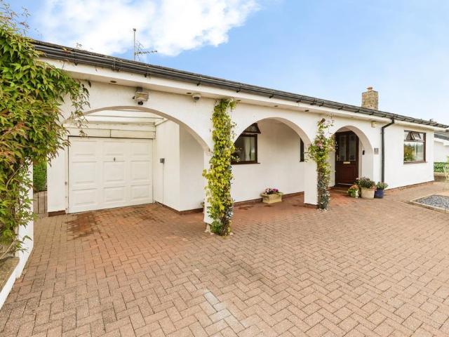 3 bedroom bungalow for sale