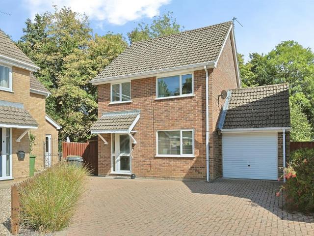 3 bedroom detached house for sale