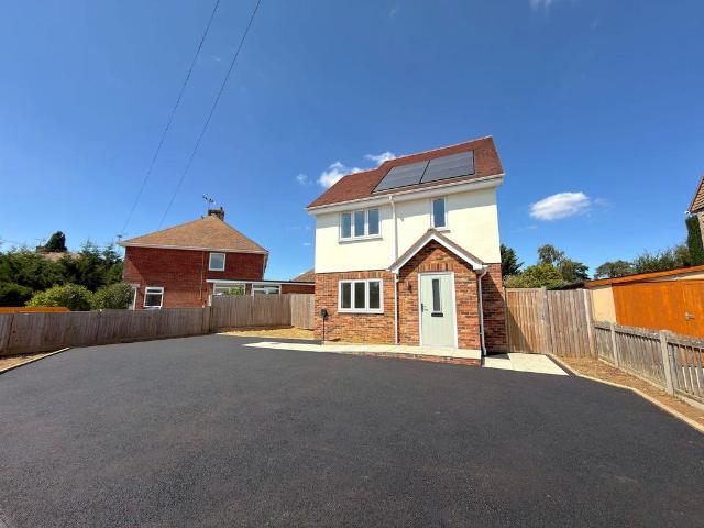 3 bedroom detached house for sale