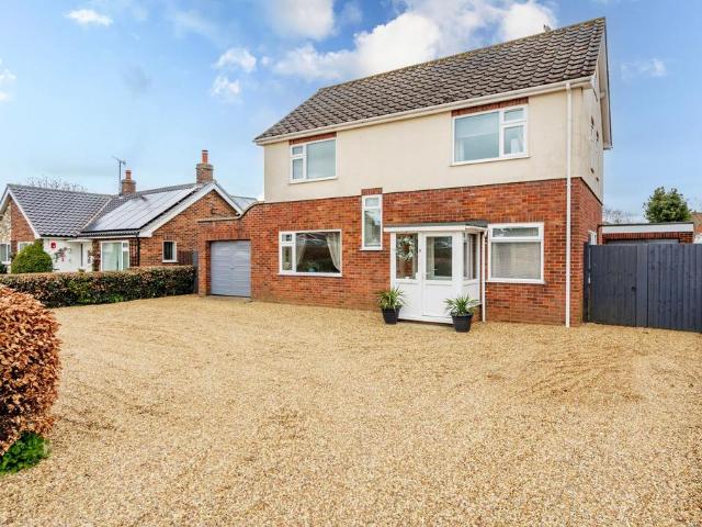 3 bedroom detached house for sale