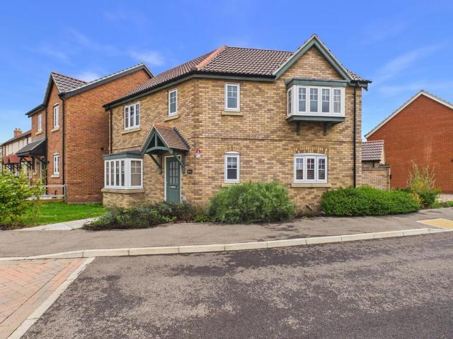3 bedroom detached house for sale