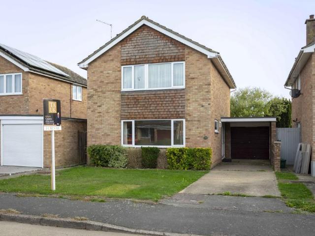 3 bedroom detached house for sale