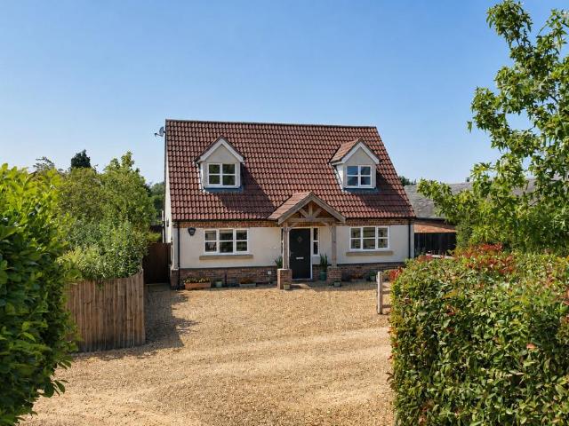 3 bedroom detached house for sale
