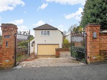 Riddlesdown, CR8, South Croydon - Garden