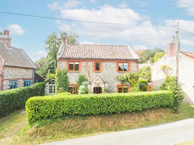 3 bedroom detached house for sale