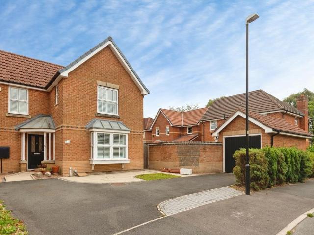 3 bedroom detached house for sale