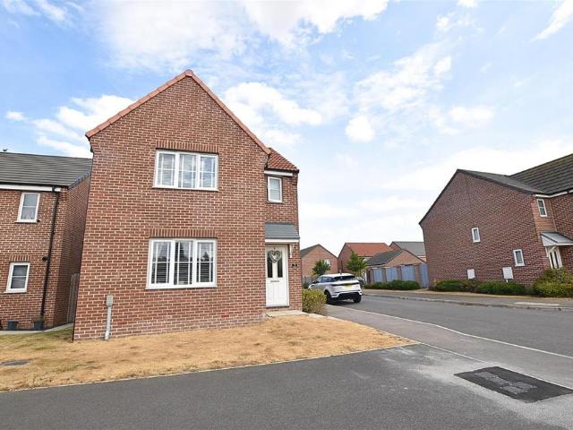 3 bedroom detached house for sale